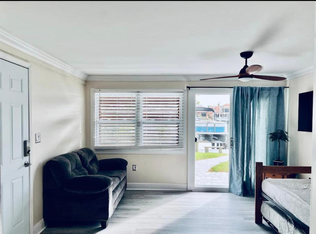 Cheerful Home With One Bedroom 珊瑚角 外观 照片